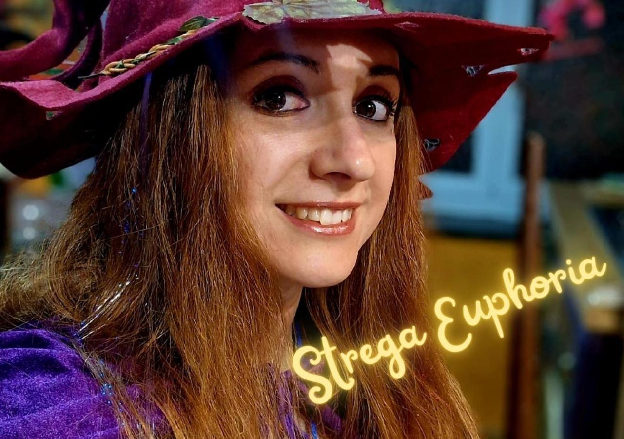 ויטרבו La Casa Di Strega Euphoria - Casa Vacanza Tra Arte E Magia מראה חיצוני תמונה